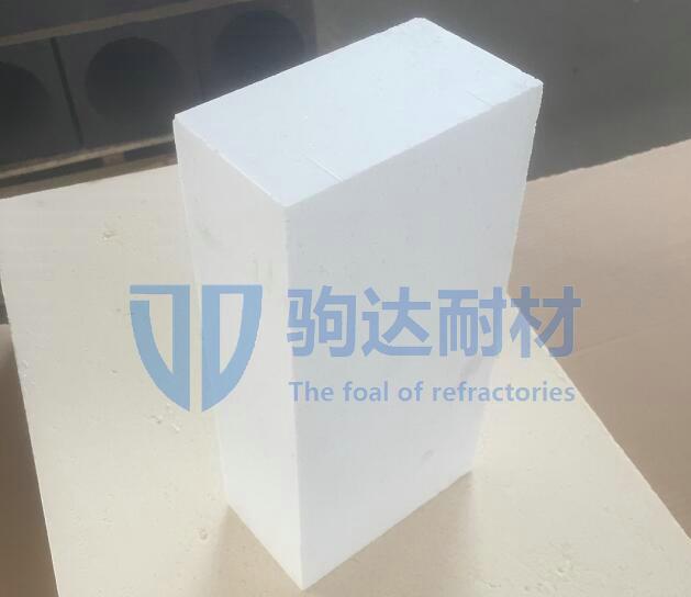 剛玉莫來(lái)石磚